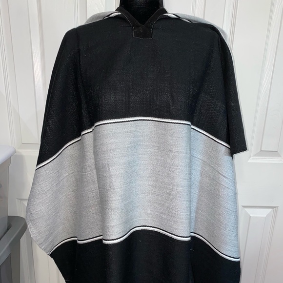Las Vegas RAIDERS Custom Poncho Zarape - Picture 2 of 4